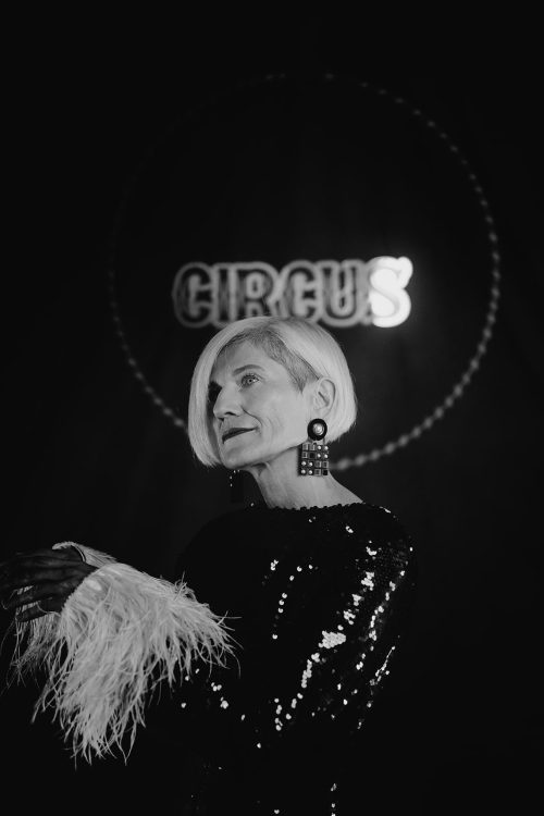 LAUSETT CIRCUS