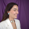flor-iris-perla-y-collar-fantasia-iridiscente-modelo