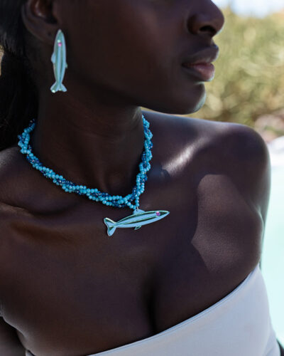 Sardina-Azul-modelo-principal-collar