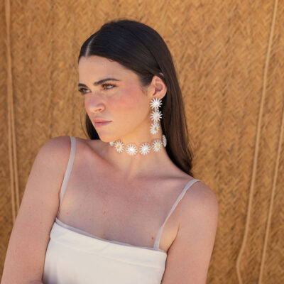 apolo-blanco-modelo-principal-chocker