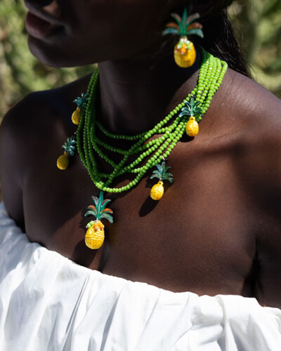 pina-colada-modelo-collar