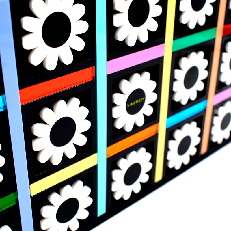 BOLSO-MARGARITAS-BLANCO-Y-NEGRO-DETAlles