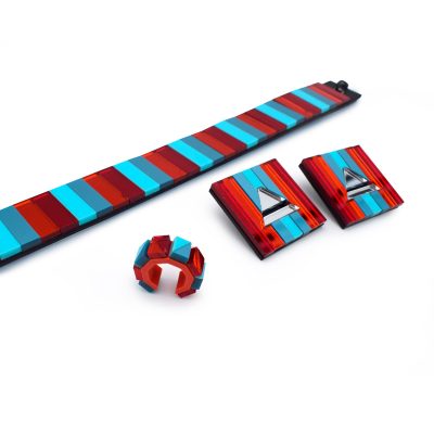 CHOCKER-GEOMETRIC-ROJO-Y-AZUL-2