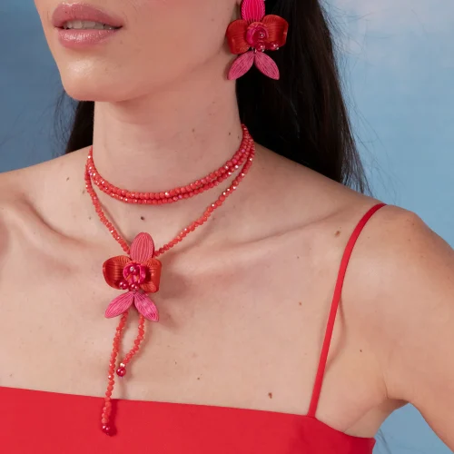 COLLAR ORQUIDEA modelo-1
