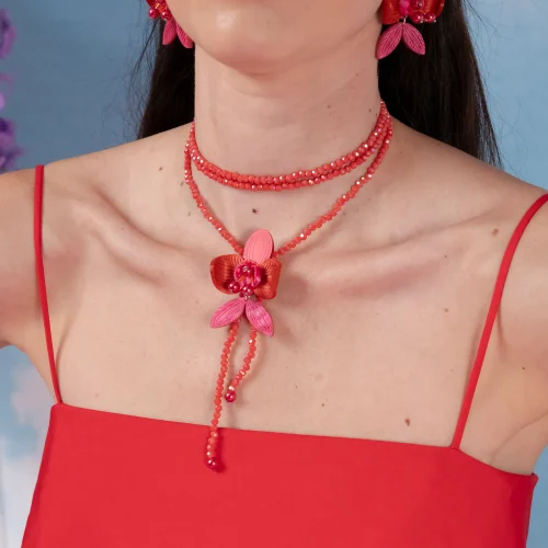 COLLAR ORQUIDEA modelo-2