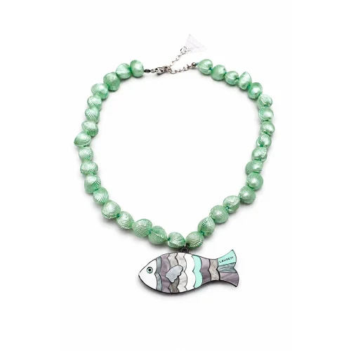 collar-pez-sargo-frente