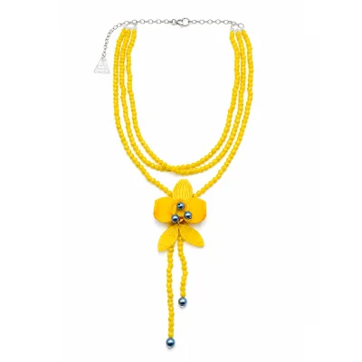 orquidea-amarilla-collar